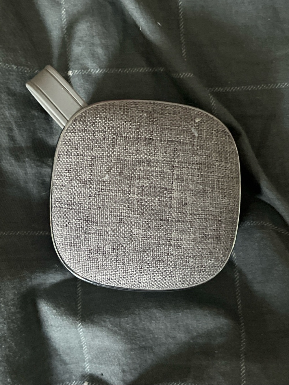 iHip Portable Bluetooth Speaker Gray Fabric Wireless Speaker w Cable